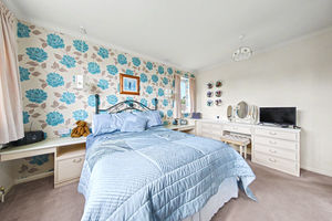 Thornbridge Crescent